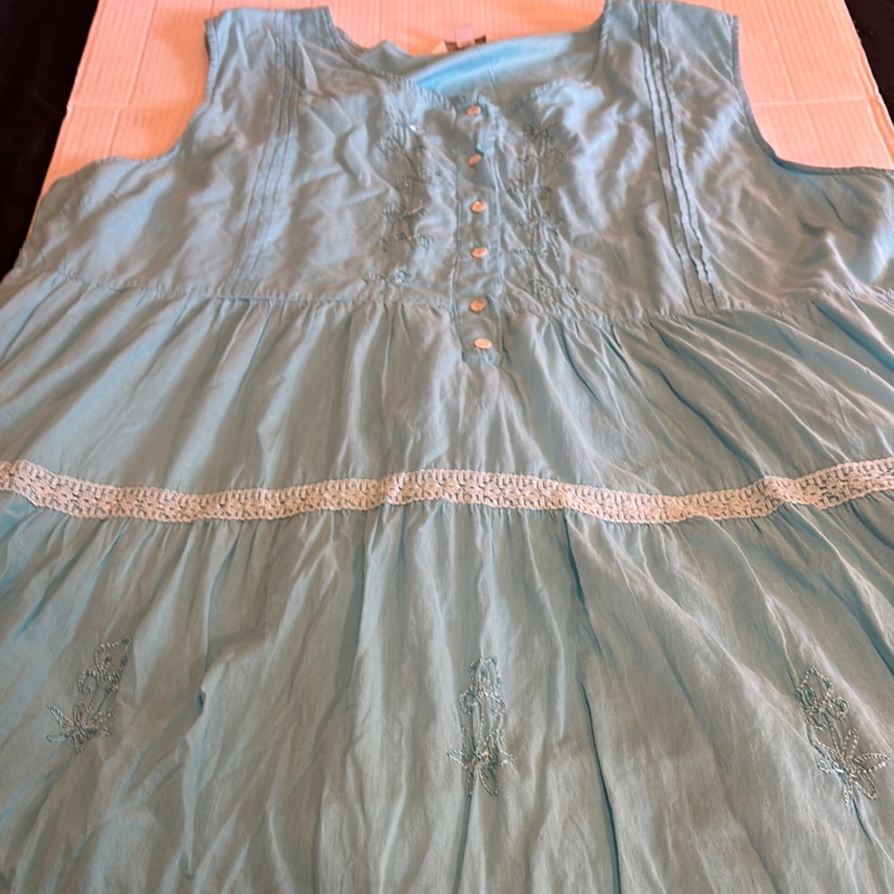 Light Blue Sleeveless Dress with Embroidery